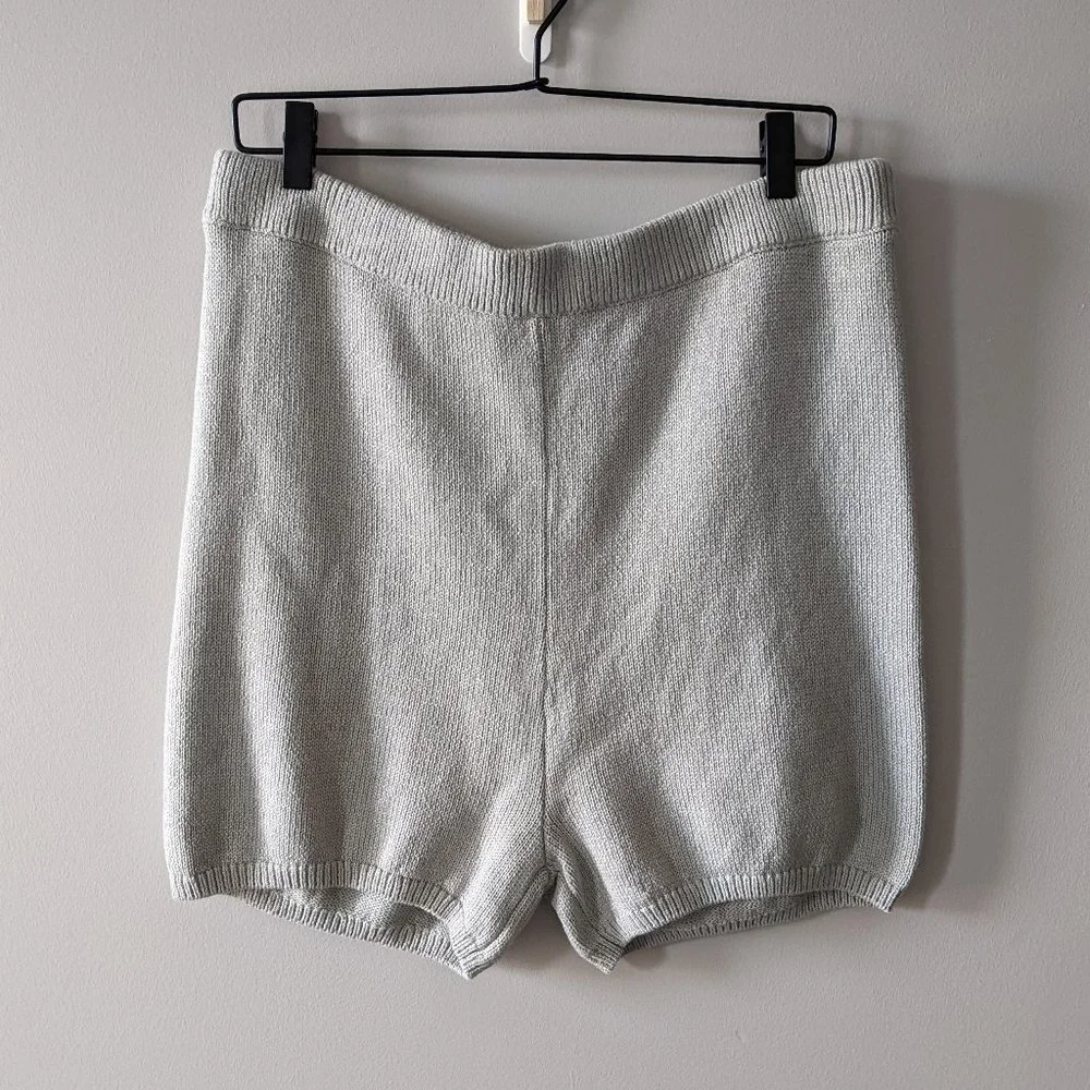 Reformation Roze Knitted High-Waist Shorts - Picture 3 of 7